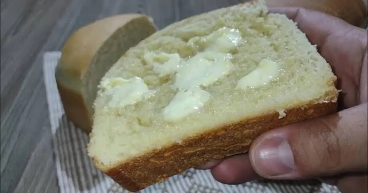 O Pão Caseiro Extra Macio para Café da Tarde é fácil de fazer, perfeito para...
