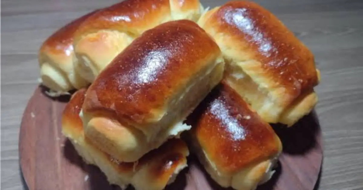 Pão de Leite Caseiro Fofinho Delicioso Demais é ideal para um lanche leve e saboroso...
