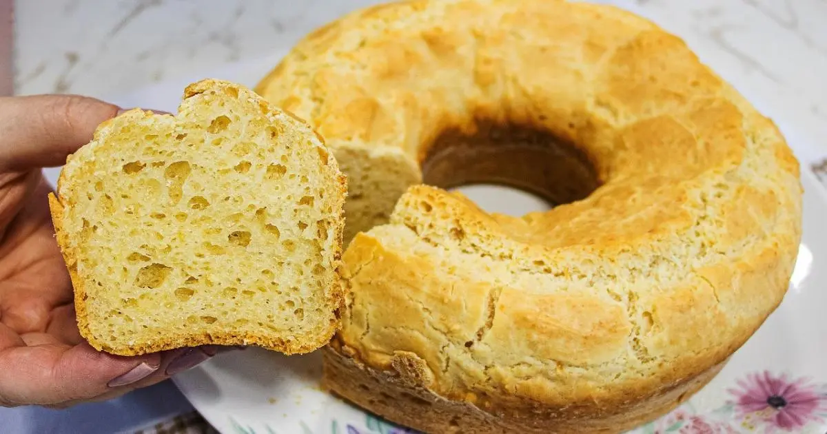 Bolo de queijo fácil, rápido e feito no liquidificador!...