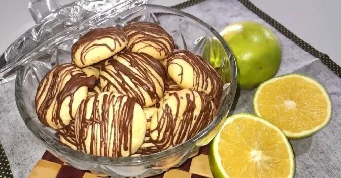 Biscoitos: Sequilho de Laranja com Suco Natural da Fruta