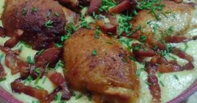 Aves: Sobrecoxa Assada com Creme de Milho