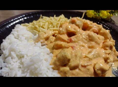 Especiais: Strogonoff Cremoso de Frango Fácil com Champignon