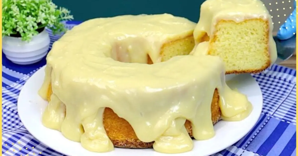 Bolo simples com leite Ninho, cobertura cremosa e sabor irresistível....