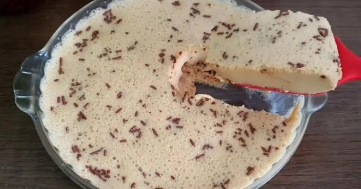Sobremesa gelada de café pronta sem fogão e super cremosa....