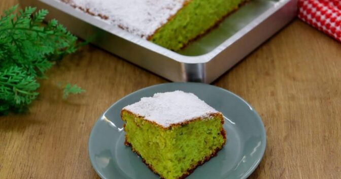 Bolos: Você Nunca Provou um Bolo de Erva Cidreira Tão Fofinho e Aromático Assim