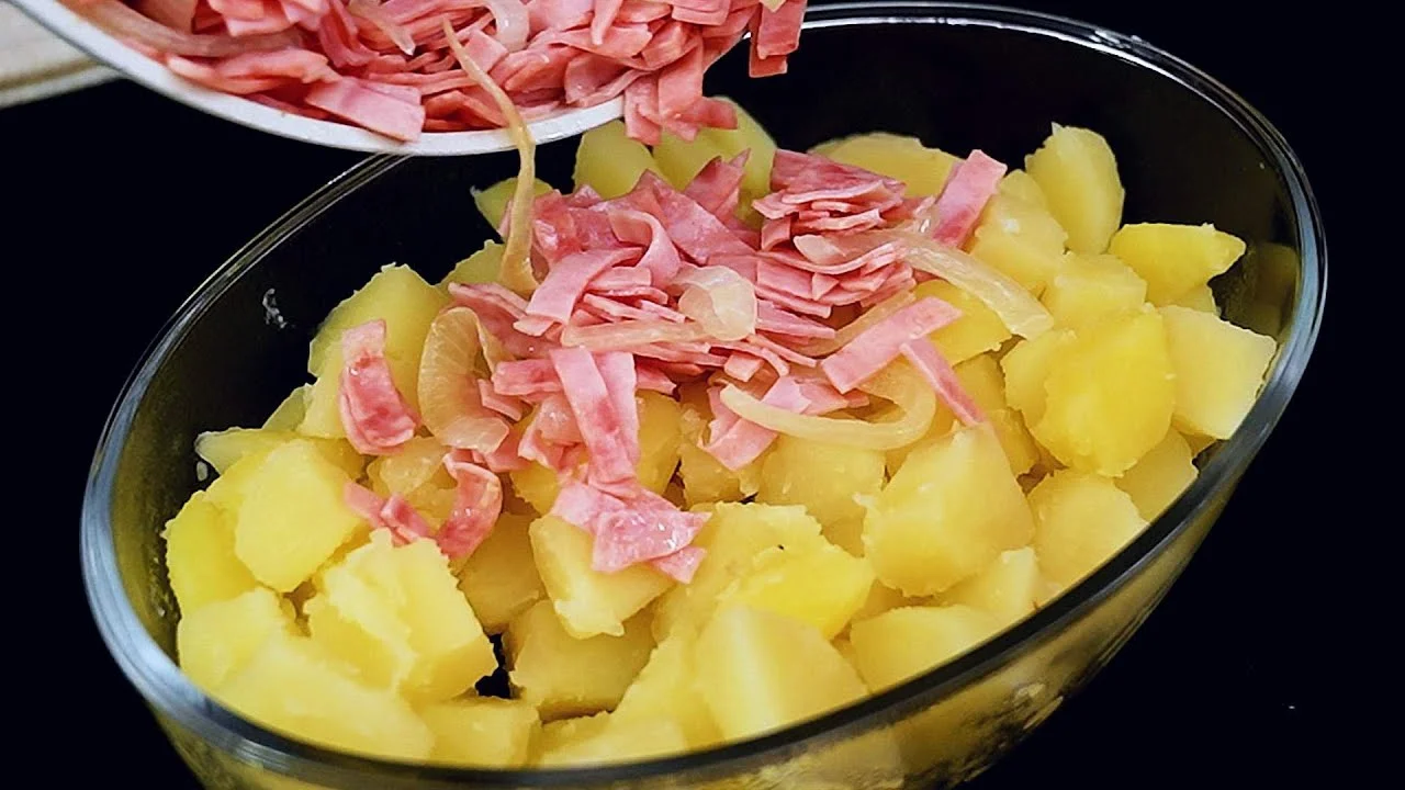 Batata Com Presunto Ao Forno Cremoso Delícia é simples e irresistível, com molho branco e...