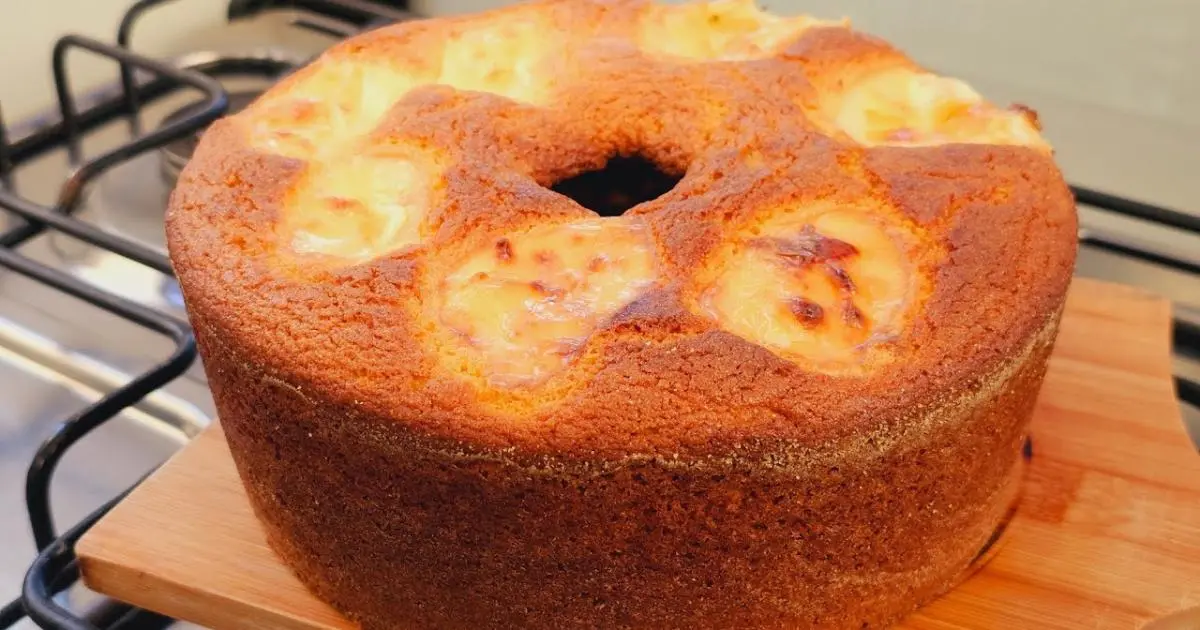 Bolo de fubá sem trigo com requeijão cremoso....