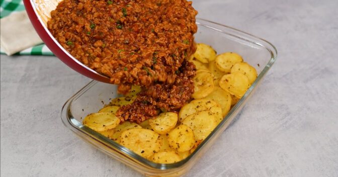 Carnes: Carne Moída com Batatas ao Forno Irresistível