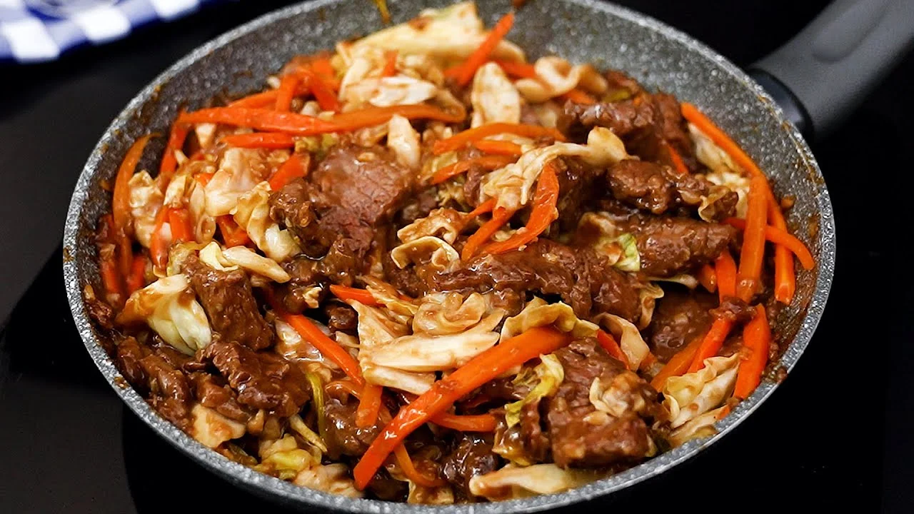 Carne Repolho Cenoura Jantar Fácil Delicioso: receita prática, saudável e cheia de sabor com ingredientes...