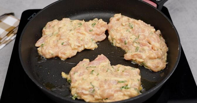 Aves: Costeleta de Frango Cremosíssima com Maionese e Queijo