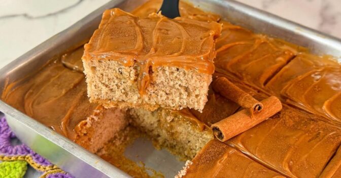 Bolos: O Bolo de Churros Mais Fácil do Mundo com Recheio Cremoso