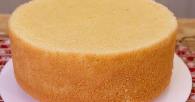 Bolos: Esse Pão de Ló de 3 Ingredientes Vai Surpreender Você
