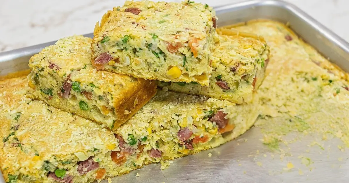 Torta salgada de calabresa sem refogar, fácil e perfeita para festas juninas...