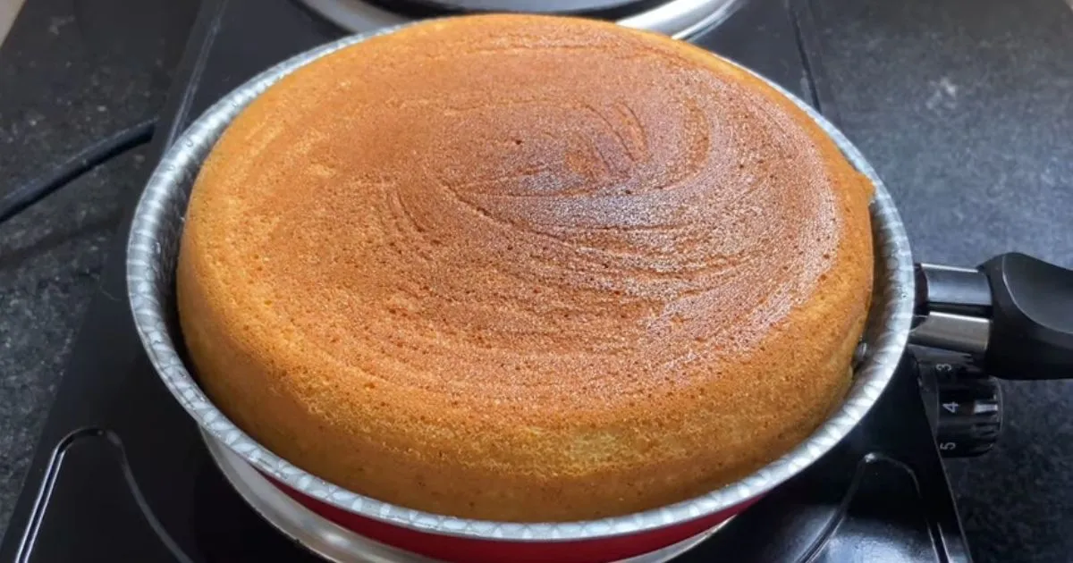 Bolo Simples de Frigideira na Boca do Fogão