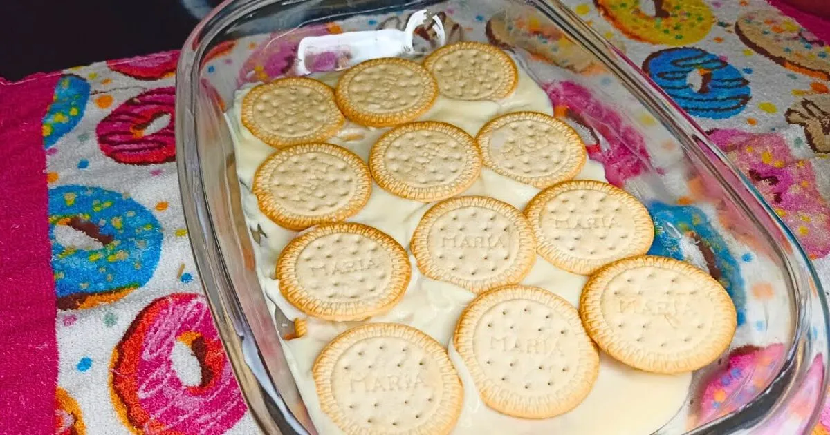 Torta de Bolacha Maria Simples e Rápida
