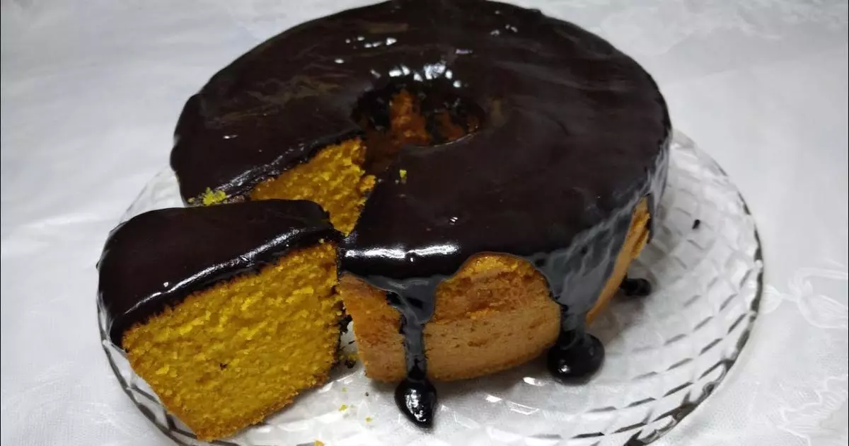 Como Fazer Bolo de Cenoura com Calda de Chocolate. Simplismente Delicioso!