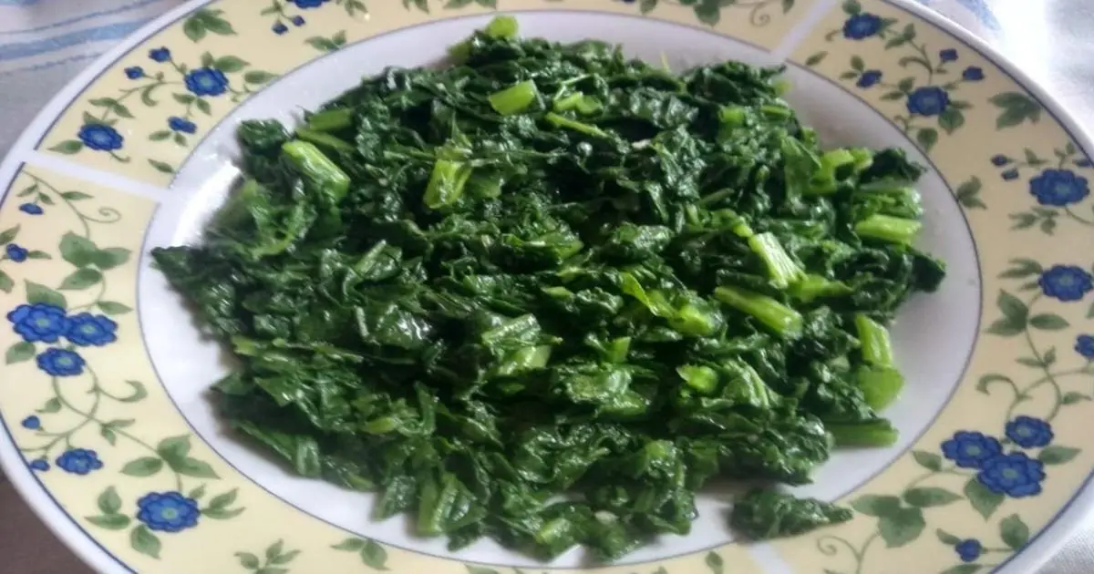 Prepare essa deliciosa receita de mostarda refogada e adicione um sabor irresistível às suas refeições....