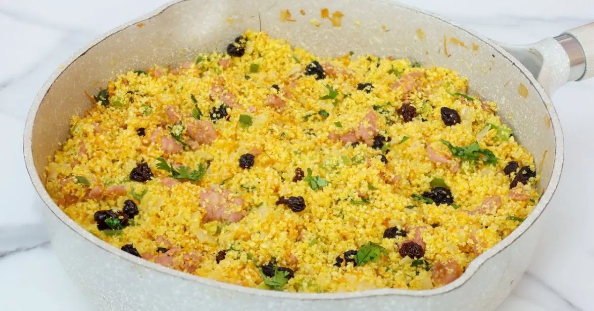 Essa receita é conhecida pela textura molhadinha que harmoniza com as carnes assadas!...