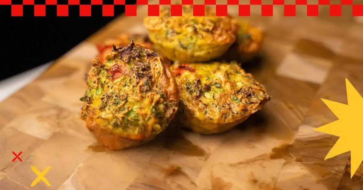 Aprenda a fazer uma deliciosa torta fit de frango com brócolis! Saudável, prática e perfeita...