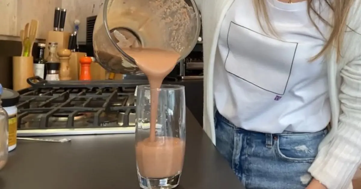 Receita fácil de chocolate ao leite cremoso sem açúcar, saudável e perfeito para crianças....