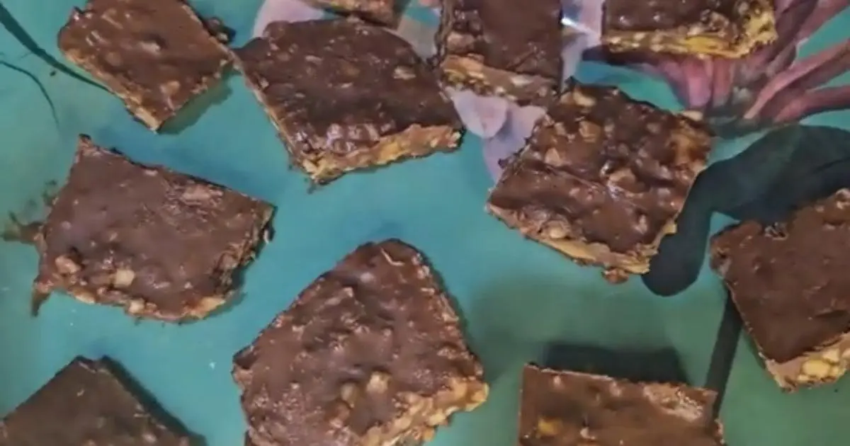 Doce low carb fácil e saudável com apenas 3 ingredientes. Rápido de fazer e muito...