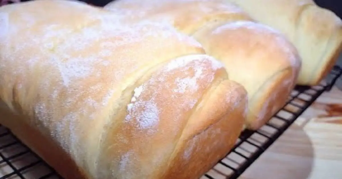 O Pão Caseiro Fofinho Feito no Liquidificador é a receita ideal para quem busca praticidade,...