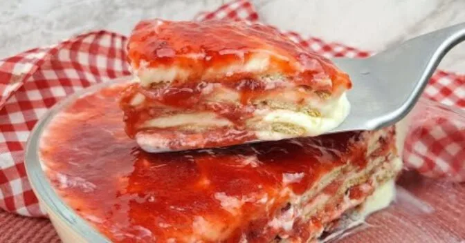 Sobremesas: Você Nunca Provou um Pavê de Cheesecake de Morango Tão Cremoso Assim