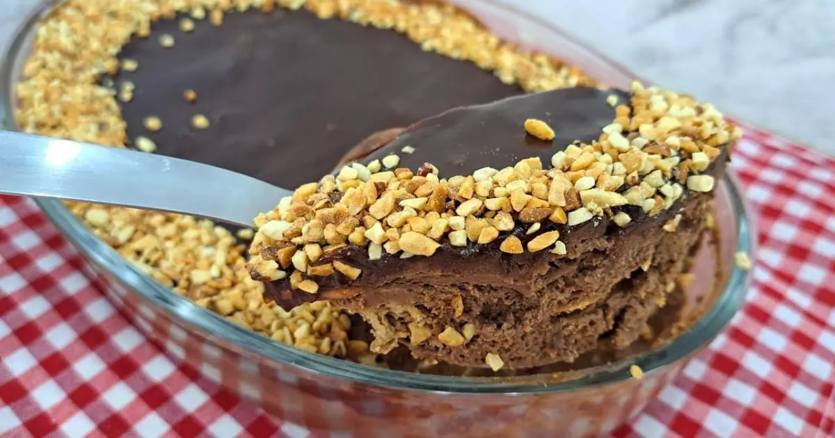 Pavê de chocolate e amendoim cremoso sem usar fogão...