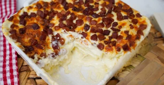 Lanche: Batata Gratinada com Bacon e Queijo Para Surpreender no Dia das Mães