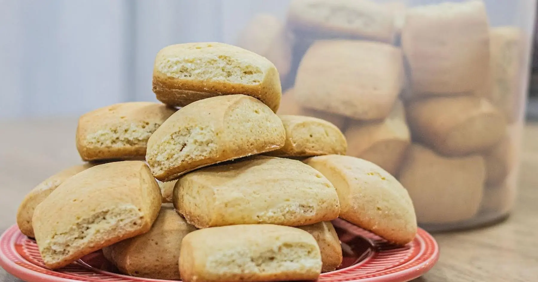 Receita fácil de bolacha caseira com ingredientes simples e acessíveis....