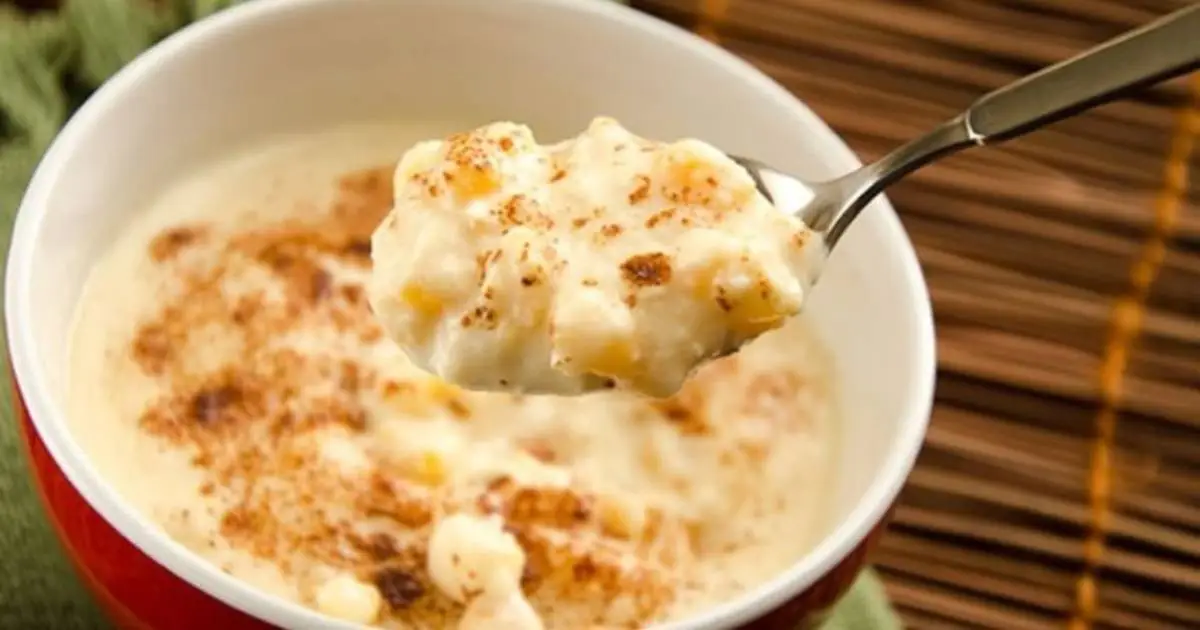 Canjica Cremosa com Coco e Amendoim Delicioso: aprenda a fazer essa sobremesa típica junina, também...
