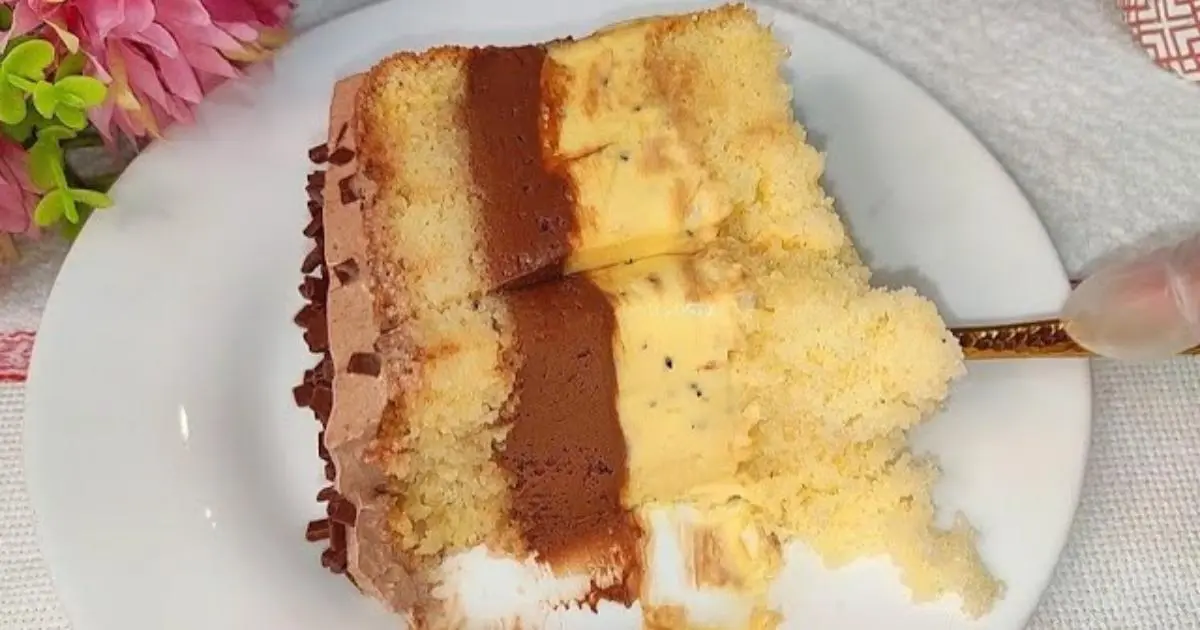 Bolo gelado com mousse dupla, refrescante e perfeito para vender....