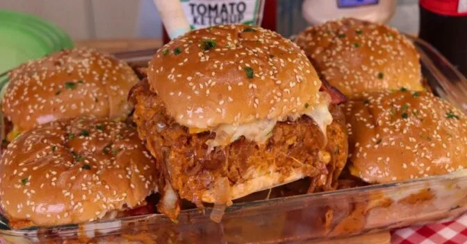 Lanche: Lanche de Forno com Cheddar Mais Gostoso que o do McDonald’s