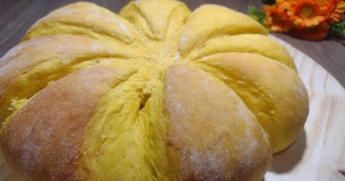 Pão de Abóbora Fofinho Rápido Delicioso é a receita perfeita para um café da tarde...