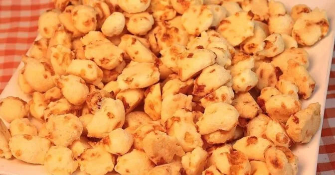Lanche: Pipoca de Queijo com Tapioca Super Crocante