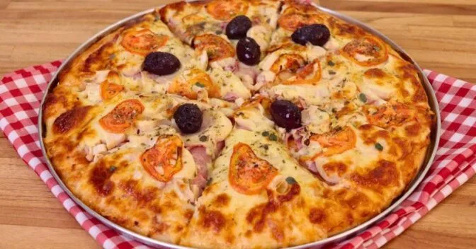 Pizza: Pizza Caseira Sem Sujeira