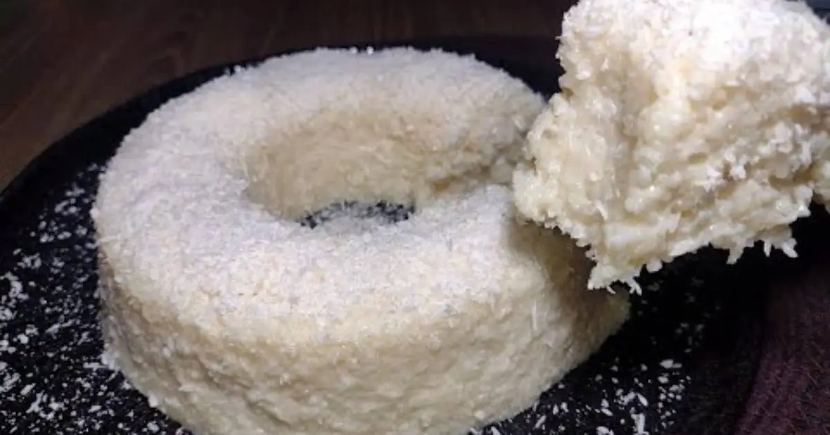O pudim cremoso de tapioca sem ovos e forno é a sobremesa ideal para quem...