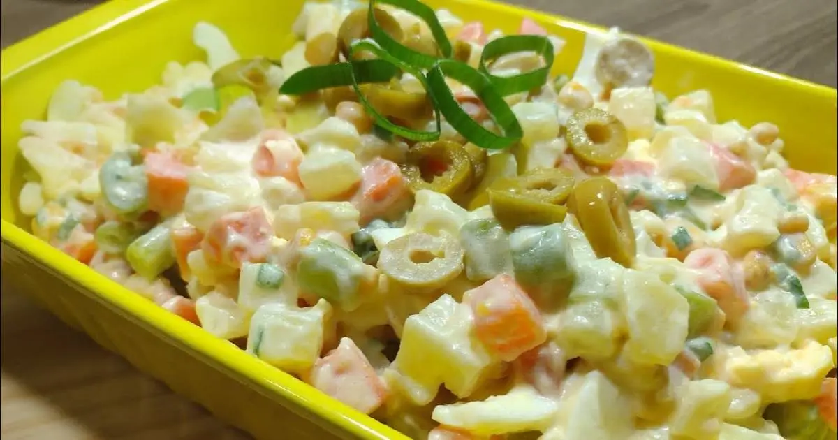 Salada de Batata com Maionese Bem Cremosa: aprenda essa receita simples, perfeita para churrascos ou...