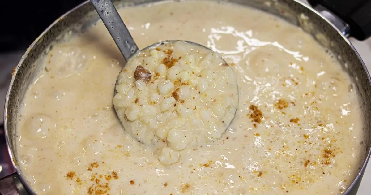 Canjica cremosa, com leite em pó e paçoca. Irresistível!...