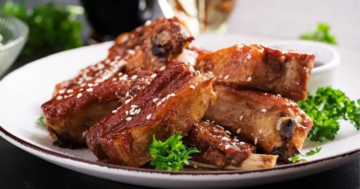 Costelinha de Porco Cerveja Soja Mel Deliciosa: aprenda essa receita suculenta, fácil e cheia de...