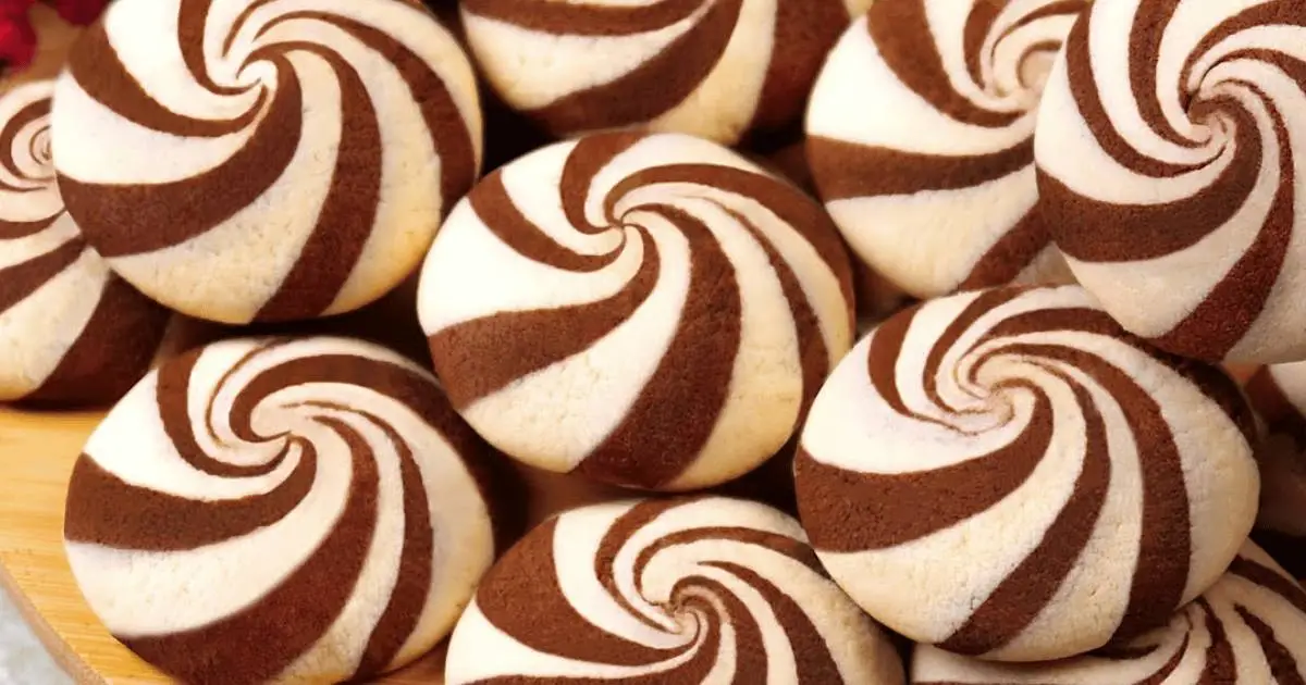 Aprenda como fazer Bolacha Mesclada Docinha Fofa com Leite usando ingredientes simples que você tem...