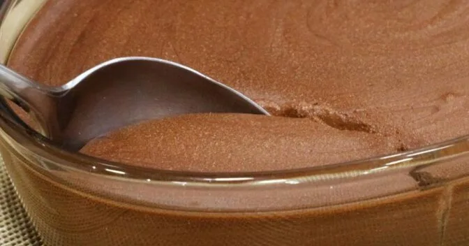 Sobremesas: Essa Mousse de Chocolate Cremosa Vai Derreter na Sua Boca