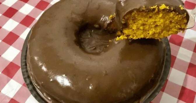 Bolos: Nunca Mais Erre o Bolo de Cenoura com Essa Receita Fácil e Fofinha