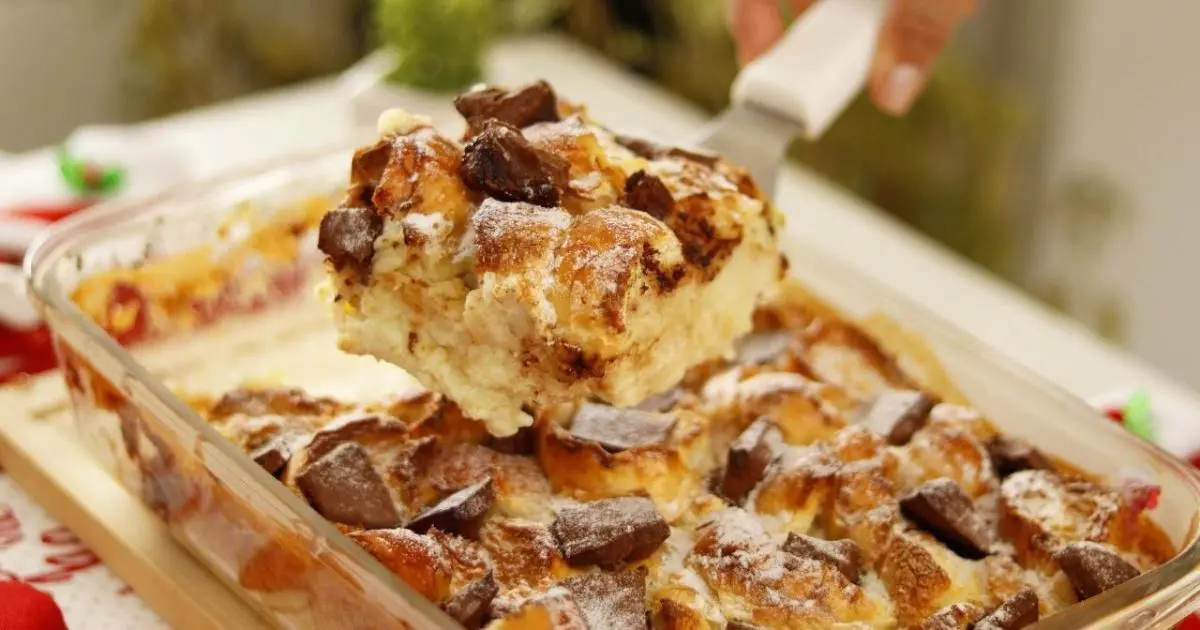 Rabanada de forno com chocolate, fácil, úmida e deliciosa....