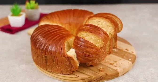 Pães: Pão Caseiro Doce Macio Fácil e Econômico